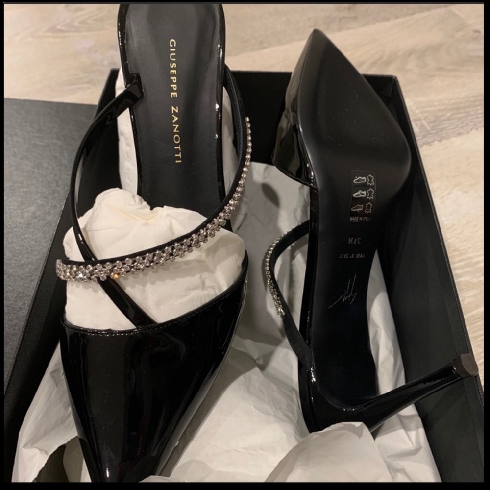 Elegant Giuseppe Zanotti Shiny Black Heels with Rhinestone Straps - Picture 2 of 12